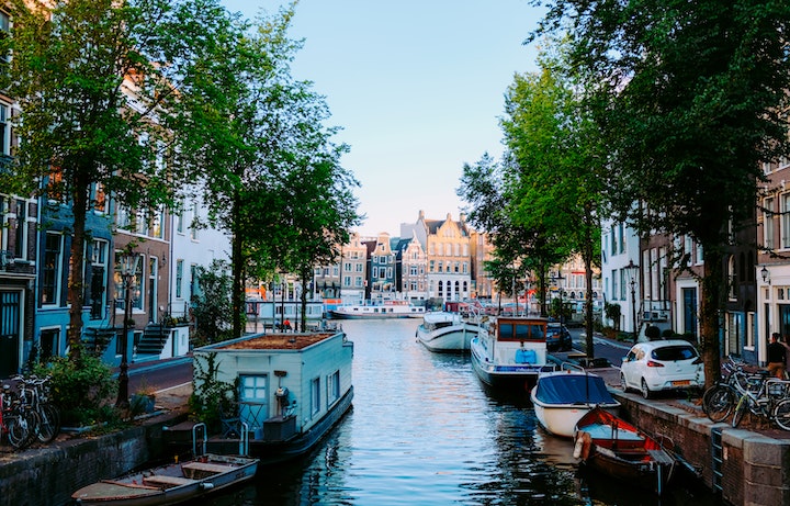 работни места за двойки с жилища в Нидерландия