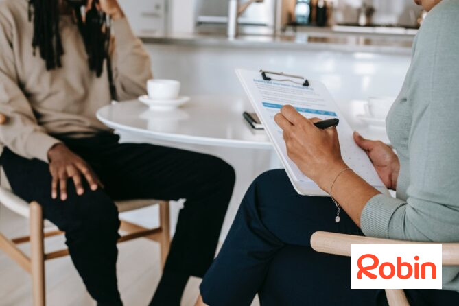 Trabajar con los reclutadores de Robin para encontrar empleo en el extranjero