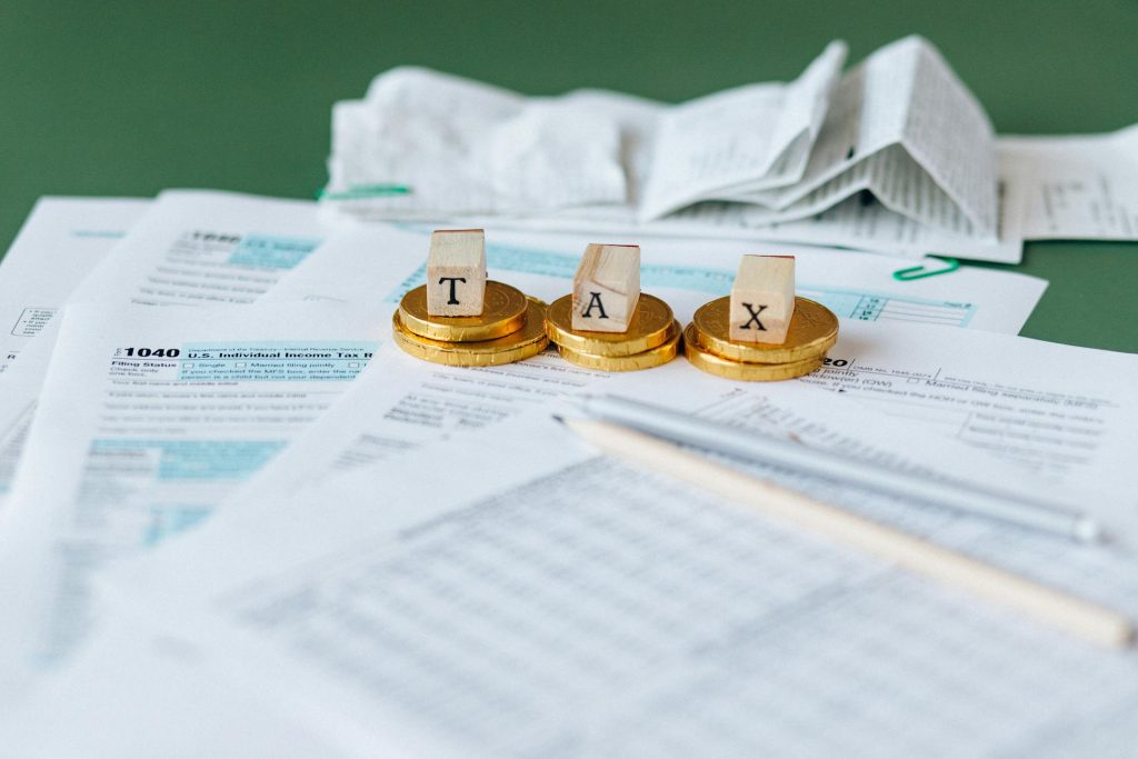 Papeles Monedas Cajas Impuesto