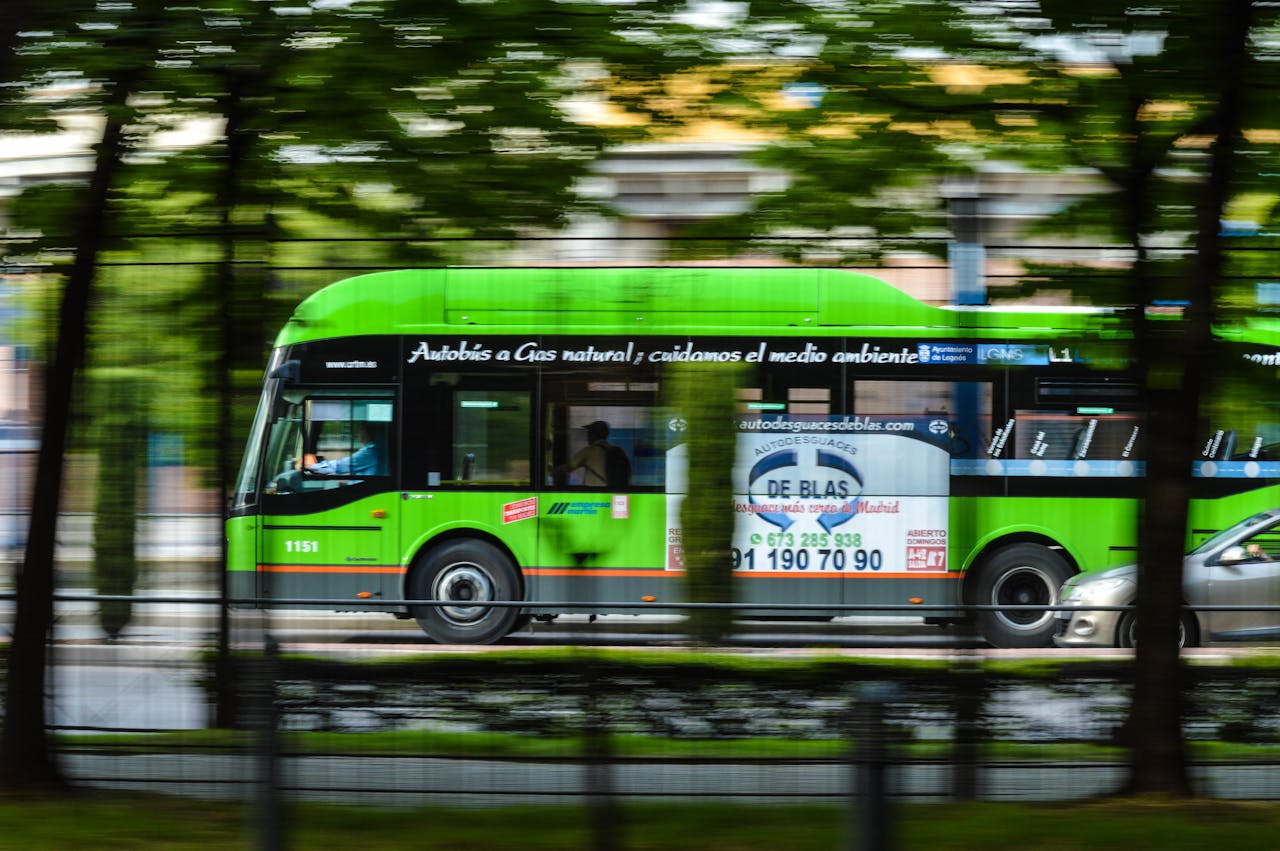 Cómo convertirse en conductor de autobús: Breve resumen