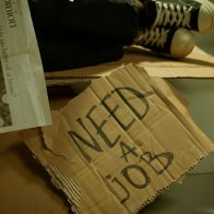 Navegar no Labirinto: Compreender a Terminação do Emprego na Holanda