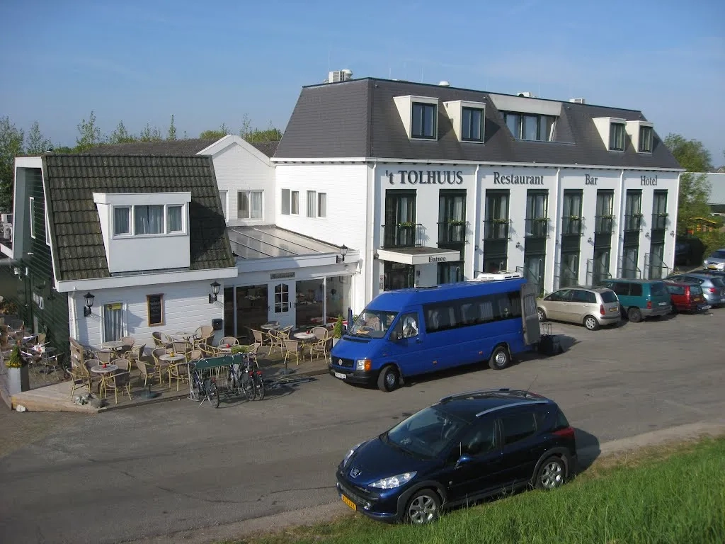 how is the accommodation and transportation organized when working abroad