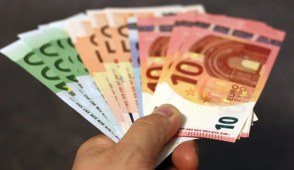 Salaries in The Netherlands: Average Salary in the Netherlands