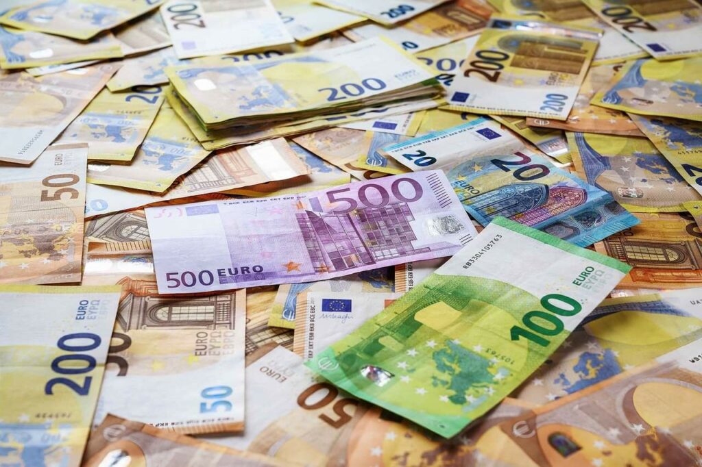 Euro Paper Bills