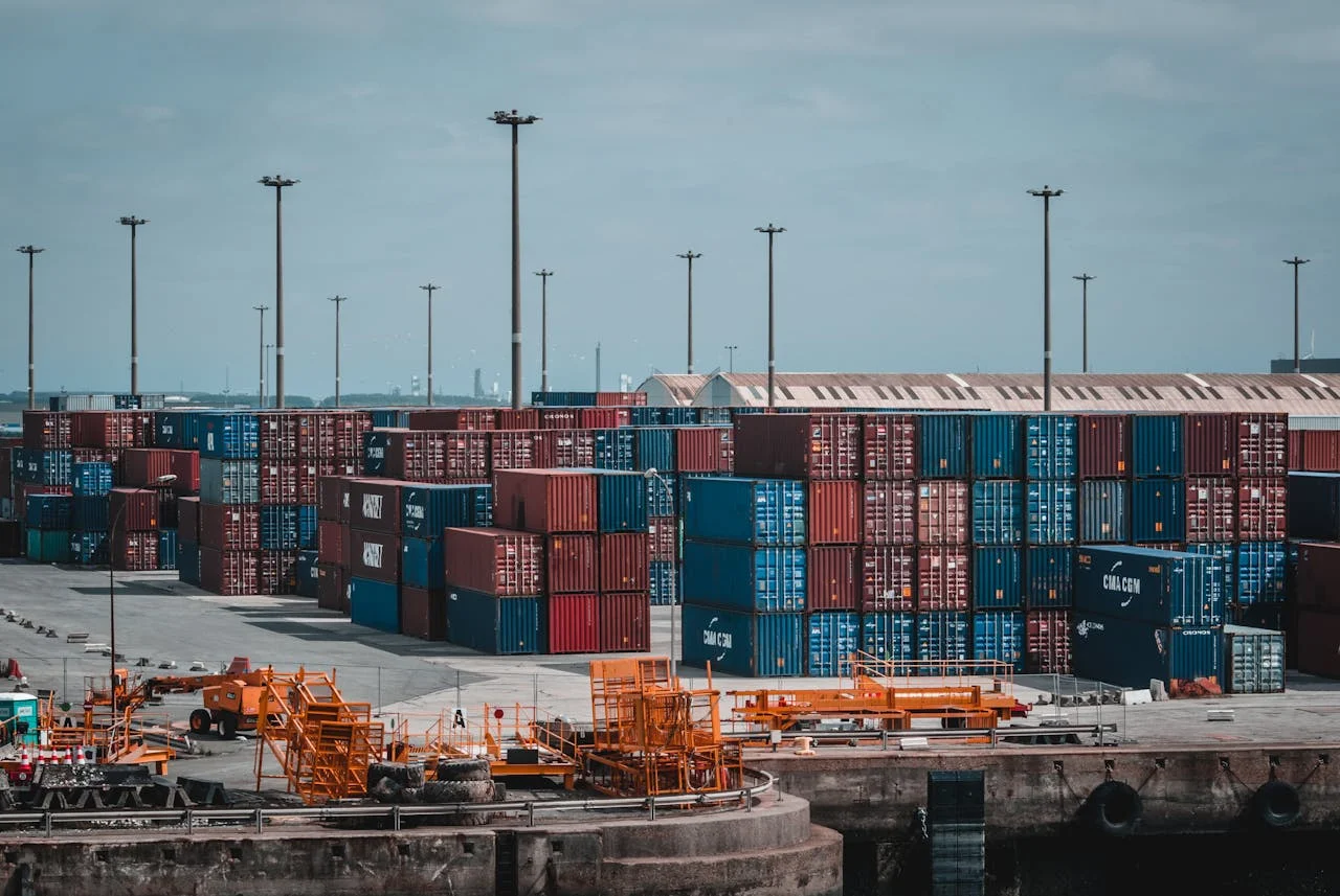 Warehouse Worker Salary in Germany: Making Money in Logistics in 2025
